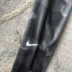 Black nike camo leggings